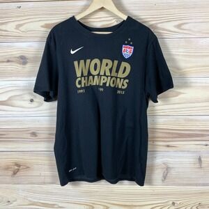 World Champions Womens Soccer Team USA Nike Tee Adult Men XL Athletic Cut USWNT
